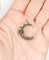 Pendentif Pendentif croissant victorien en or 18k, argent et diamants taille rose 58 Facettes A07442