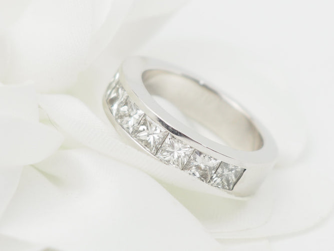 Bague 53 Alliance - Demi-alliance en or blanc et diamants 58 Facettes 33243