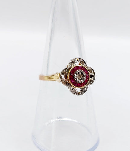 Bague 53 Bague cible Art déco en or 18K, diamants et rubis synthétiques 58 Facettes A07449
