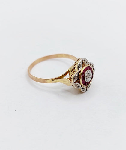 Bague 53 Bague cible Art déco en or 18K, diamants et rubis synthétiques 58 Facettes A07449