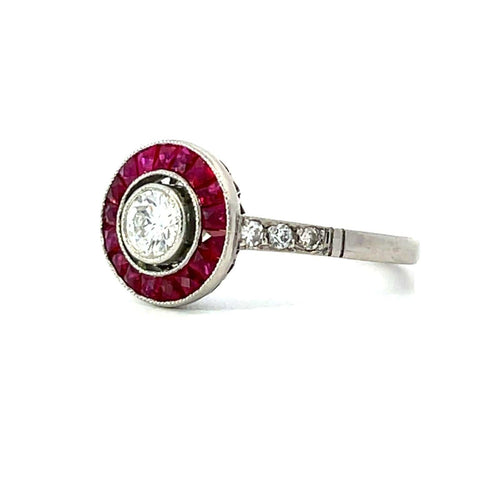 Bague 53 Bague cible en platine avec diamant et rubis 58 Facettes