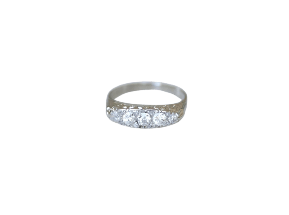 Bague jarretière Art déco en platine et diamants