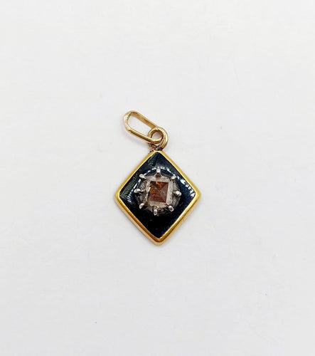 Pendentif Pendentif victorien en or 18k, argent et diamant taille table 58 Facettes A07474