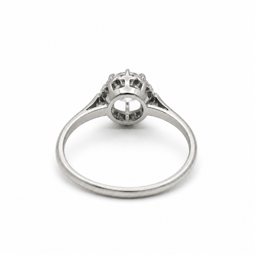 Bague 54 Bague solitaire en or blanc et diamant taille ancienne 0,80 ct 58 Facettes 1.0000928/3