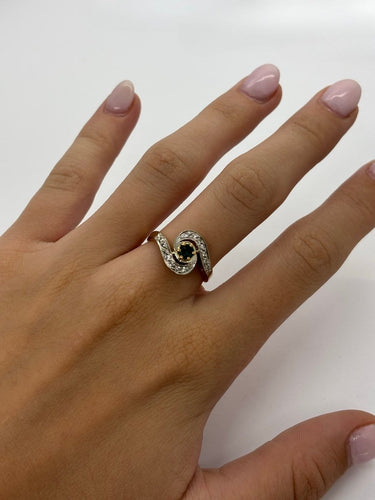 Bague 56 Bague en or jaune 18K, émeraude et diamants 58 Facettes 2104