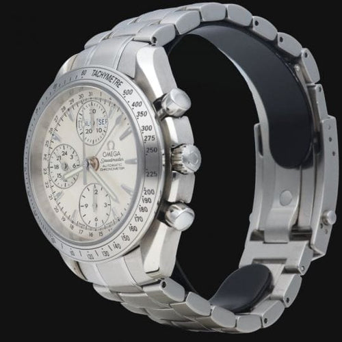 Montre Omega Speedmaster - Montre Day Date chronographe en acier 58 Facettes MT47158