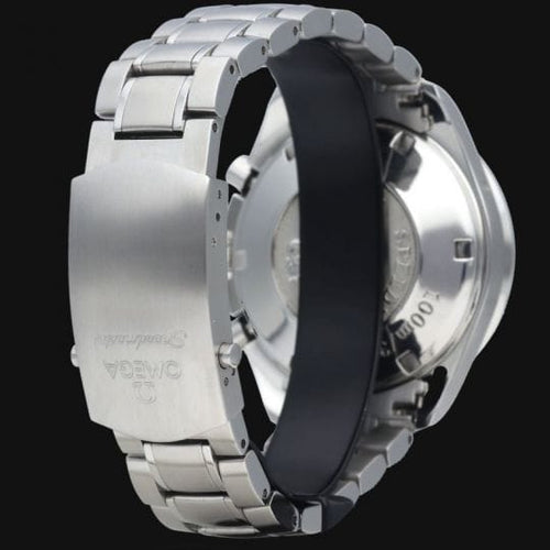 Montre Omega Speedmaster - Montre Day Date chronographe en acier 58 Facettes MT47158