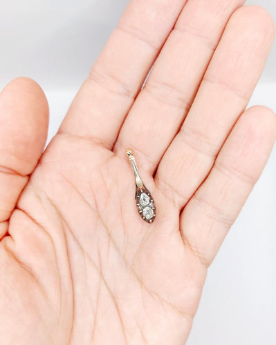 Pendentif Pendentif victorien en or 18k, argent et diamants taille rose 58 Facettes A07345