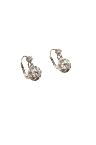 Boucles d'oreilles Boucles d'oreilles dormeuses en or blanc et diamants 58 Facettes aapdpa