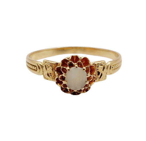 Bague 53.5 Bague victorienne en or 18K et dent de lait 58 Facettes A07459