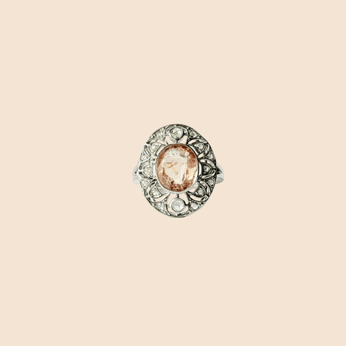 Bague 53 Bague marguerite en or blanc avec saphir rose et diamants 58 Facettes