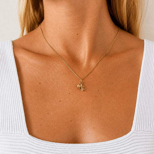 Pendentif Pendentif Trois vertus en or jaune 18 carats 58 Facettes