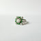 Bague 44 Bague en or gris, diamants et émeraudes vers 1950 58 Facettes