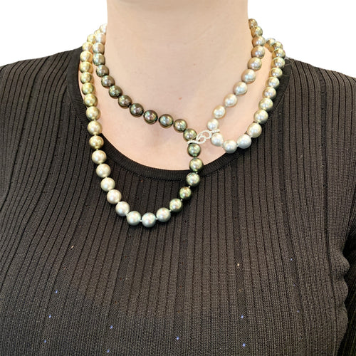 Collier Collier sautoir en or blanc, perles de Tahiti et diamants 58 Facettes 35701