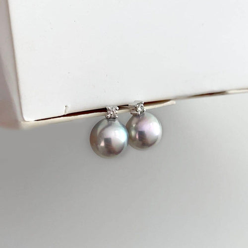 Boucles d'oreilles Underwater - Boucles d'oreilles en or blanc, perles Akoya grises et diamants 58 Facettes GER1326WG