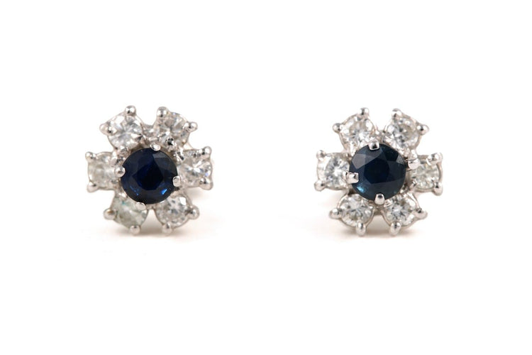 Boucles d'oreilles Boucles d'oreilles en or blanc, saphirs et diamants 58 Facettes B889