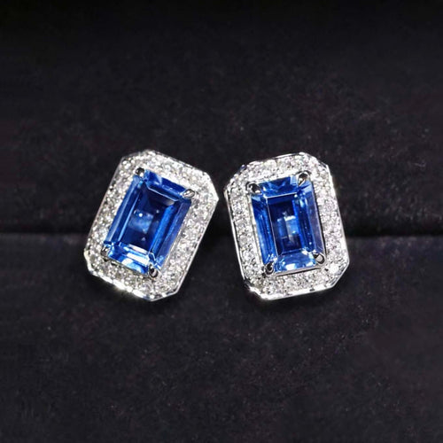 Boucles d'oreilles Boucles d'oreilles en or blanc 18K, saphirs et diamants 58 Facettes GER1043WG