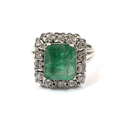 Bague 51 Bague en or blanc 18 ct, émeraude 3 ct et diamants 58 Facettes 449/26 D 241/26