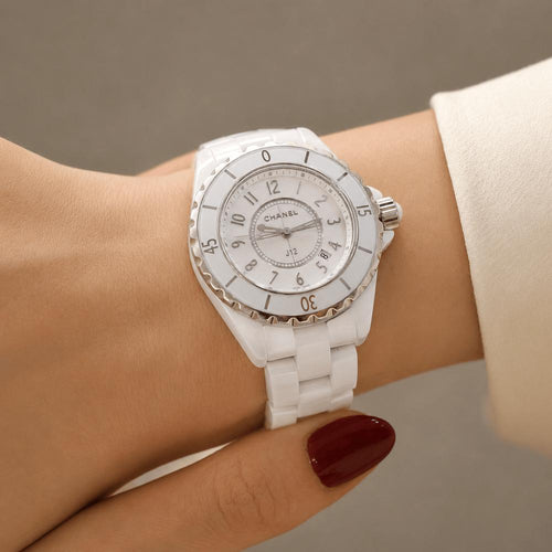 Montre Chanel J12 - Montre 33 mm en céramique blanche 58 Facettes FB11769