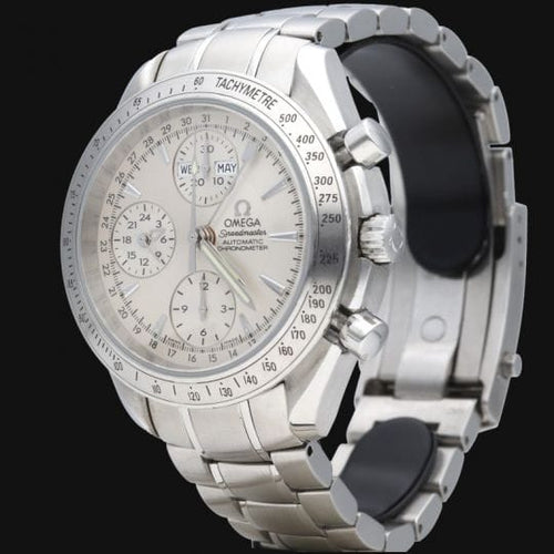 Omega Speedmaster - Montre Day Date chronographe en acier 58 Facettes MT47159