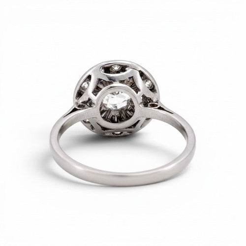 Bague 50 Art déco - Bague halo en or blanc, platine et diamants 58 Facettes RI-1062