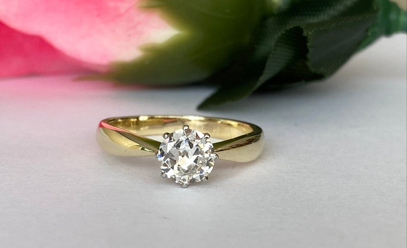 54 Bague solitaire Art déco en or jaune 14 carats, diamant 0,80 ct 58 Facettes ring