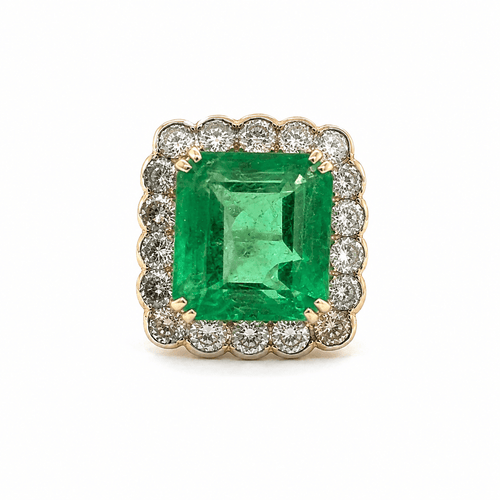 53 Bague ancienne en or jaune, émeraude et diamants 58 Facettes ba