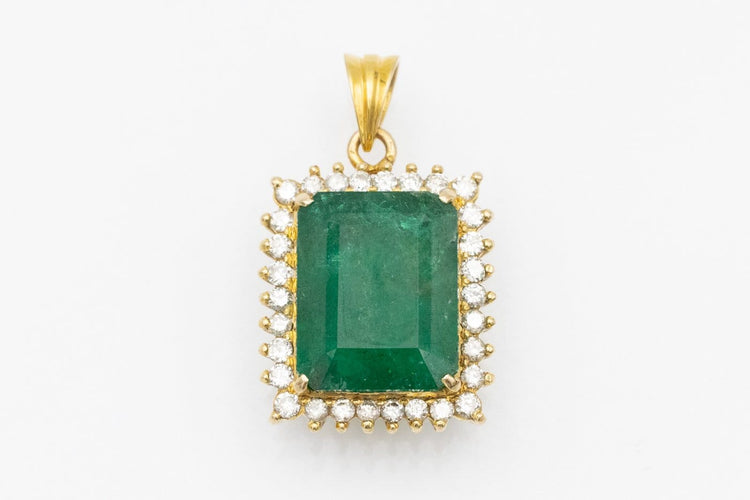 Pendentif en or 18 carats avec émeraude et diamants 58 Facettes 13437