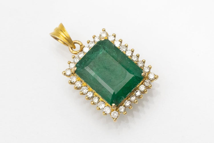 Pendentif en or 18 carats avec émeraude et diamants 58 Facettes 13437