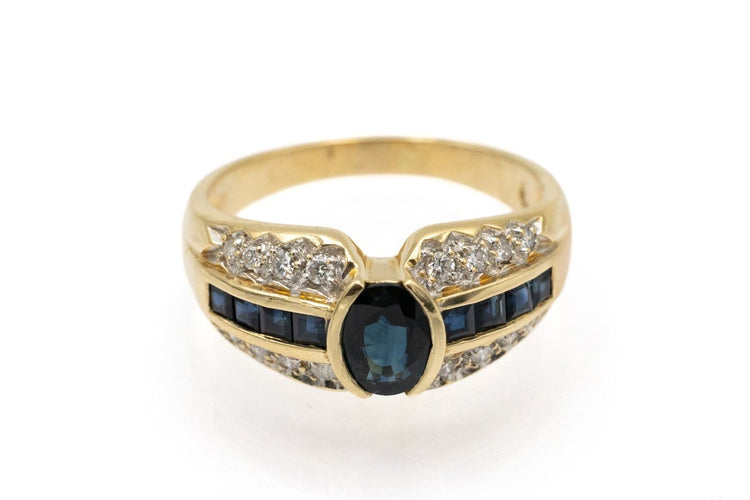 62 Bague en or jaune, saphirs et diamants 58 Facettes 13431