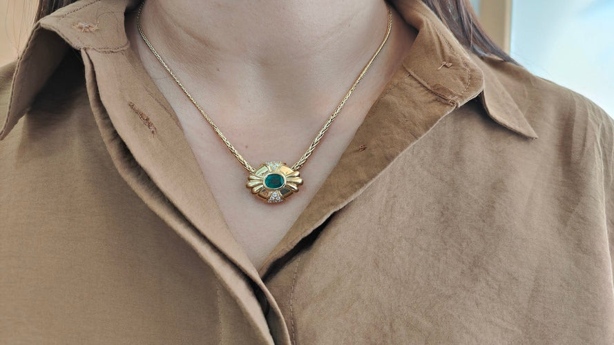 Pendentif émeraude naturelle et diamants en or jaune 58 Facettes