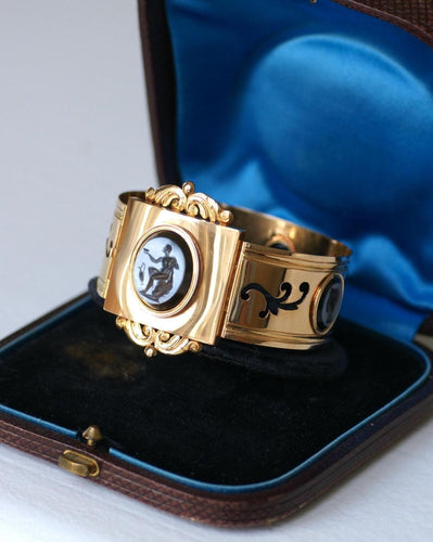 Bracelet jonc néoclassique en or rose et intailles nicolo 58 Facettes