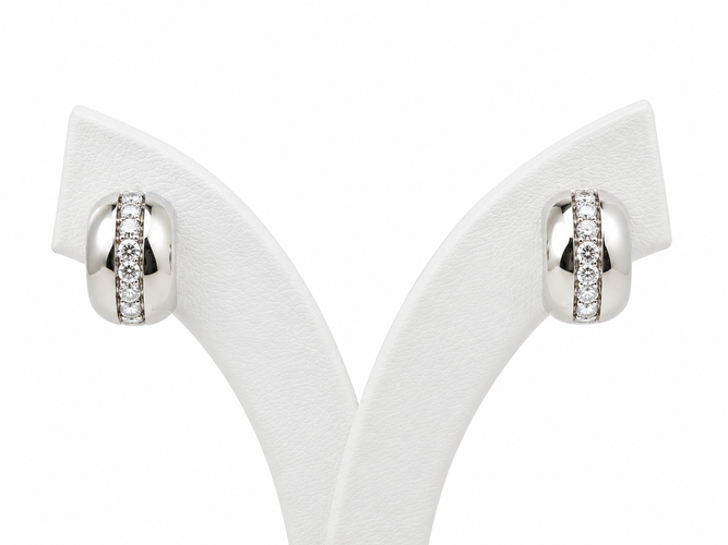 Boucles d'oreilles Créoles en or blanc 18 kt et diamants 58 Facettes 33349