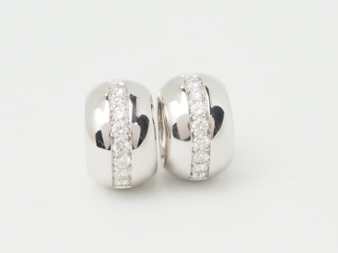 Boucles d'oreilles Créoles en or blanc 18 kt et diamants 58 Facettes 33349