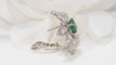 Boucles d'oreilles Boucles d’oreilles en or blanc 18 kt, diamants et émeraudes 58 Facettes 30089