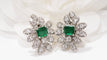 Boucles d'oreilles Boucles d’oreilles en or blanc 18 kt, diamants et émeraudes 58 Facettes 30089
