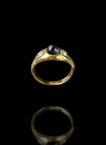 Bague 56 Bague - zaffiro cabochon et diamants en or jaune 58 Facettes