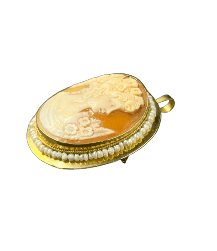 Pendentif Ciondolo en or jaune avec camée et microperles 58 Facettes