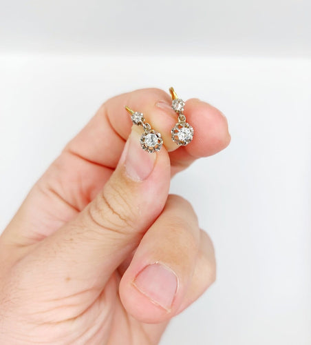 Dormeuses - Boucles d'oreilles en or 18k, platine et diamants 58 Facettes A07538