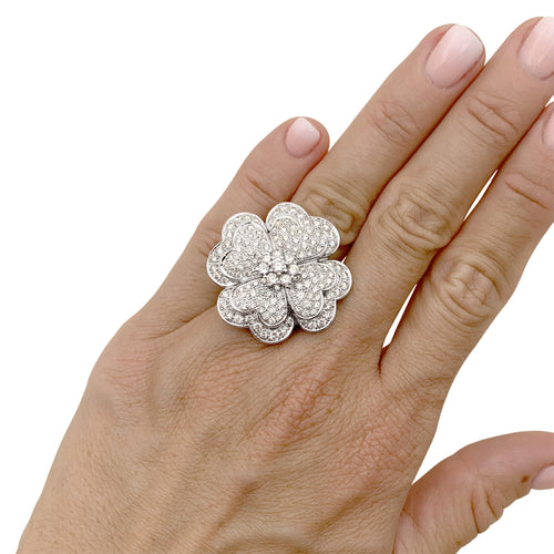Bague 57 Trèfle - Bague en or blanc et diamants 58 Facettes 35822