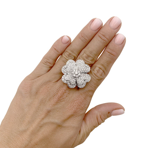 Bague 57 Trèfle - Bague en or blanc et diamants 58 Facettes 35822