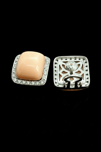 Boucles d'oreilles Peau d'ange - Boucles d'oreilles en or blanc 18K, corail rose et diamants 58 Facettes