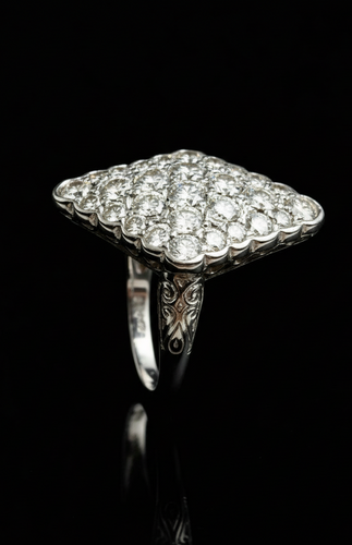 Bague 58 Bague Art déco romboïdale en or blanc 18 carats et diamants 58 Facettes