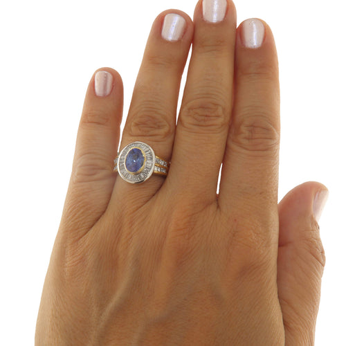 54 Bague en or jaune et blanc avec saphir 2,05 ct et diamants 58 Facettes G3988