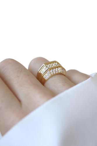 53 Bague jonc en or jaune et diamants 58 Facettes