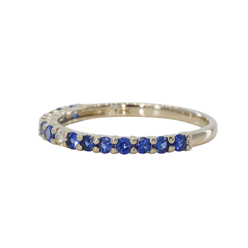Bague en or blanc avec saphirs naturels et diamant