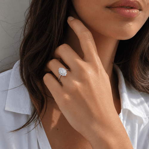 59 Bague en or blanc et diamants 58 Facettes 1.0000692/1