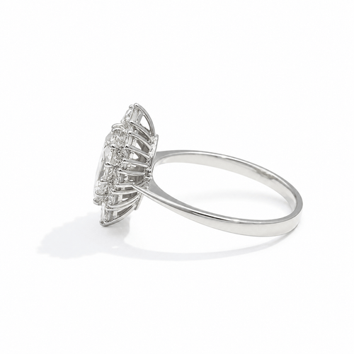 59 Bague en or blanc et diamants 58 Facettes 1.0000692/1