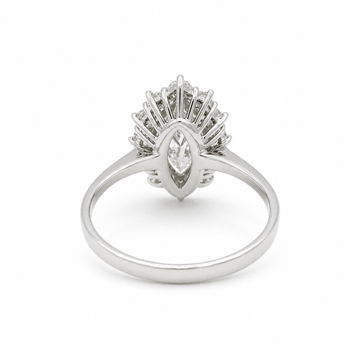 59 Bague en or blanc et diamants 58 Facettes 1.0000692/1