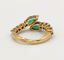 Bague 54 Bague en or jaune 18K avec émeraudes et diamants 58 Facettes 242